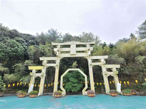 禪機山仙佛寺簡介|【南投景點】禪機山仙佛寺，震撼五百羅漢/京都廟宇。